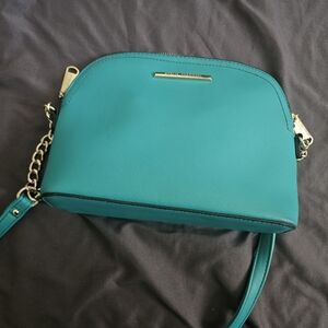 Elegant Steve Madden Teal Crossbody Bag
